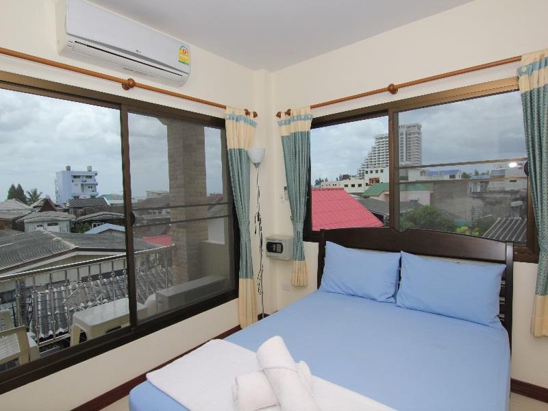 Baan Taweesuk Guest House HHQ Extérieur photo