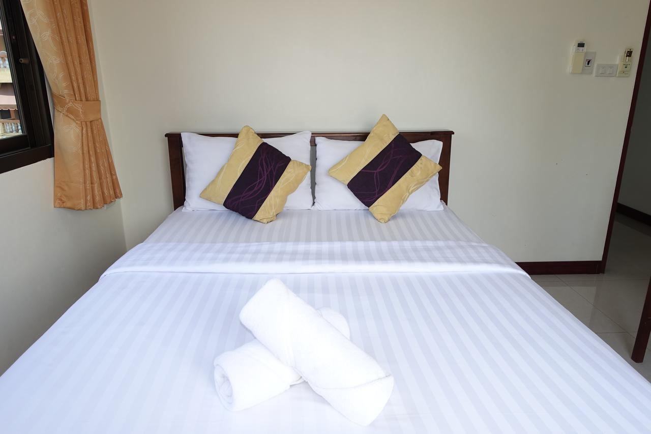 Baan Taweesuk Guest House HHQ Extérieur photo